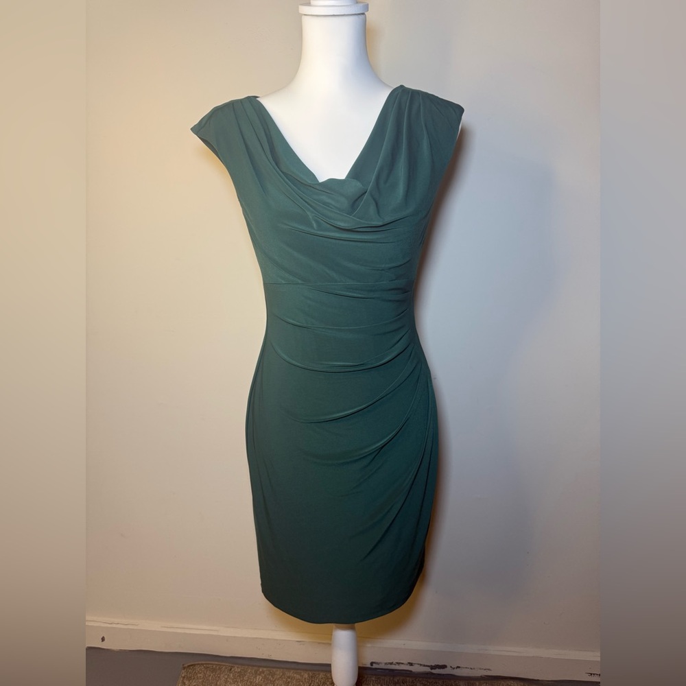 Lauren Ralph Lauren Green Ruched Sheath Dress Sleeveless | Knee Length